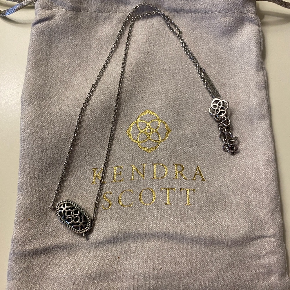 Kendra Scott Necklace